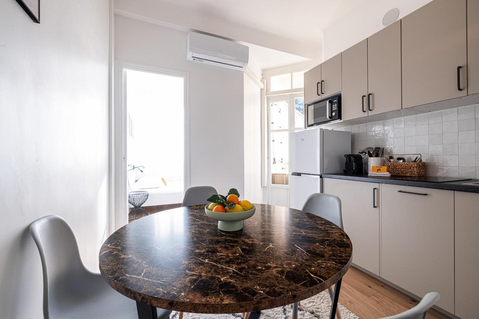 Lovely 2 Bdr Harbor Appartement Nice